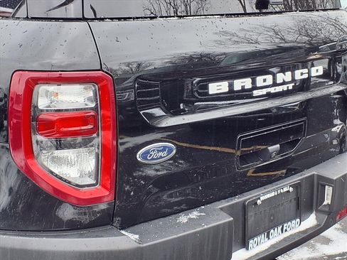 Used 2021 Ford Bronco Sport Outer Banks w/ Outer Banks Package image 24