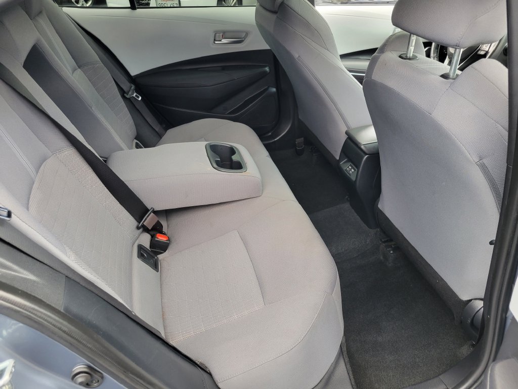 Used 2023 Toyota Corolla SE w/ SE Premium Package FWD image 19