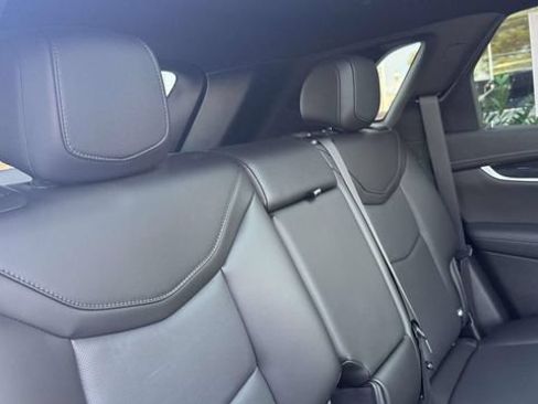 Used 2025 Cadillac XT5 Premium Luxury w/ Technology Package AWD/4WD image 27