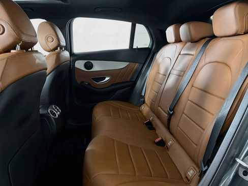 Used 2022 Mercedes-Benz GLC 300 4MATIC Coupe image 8