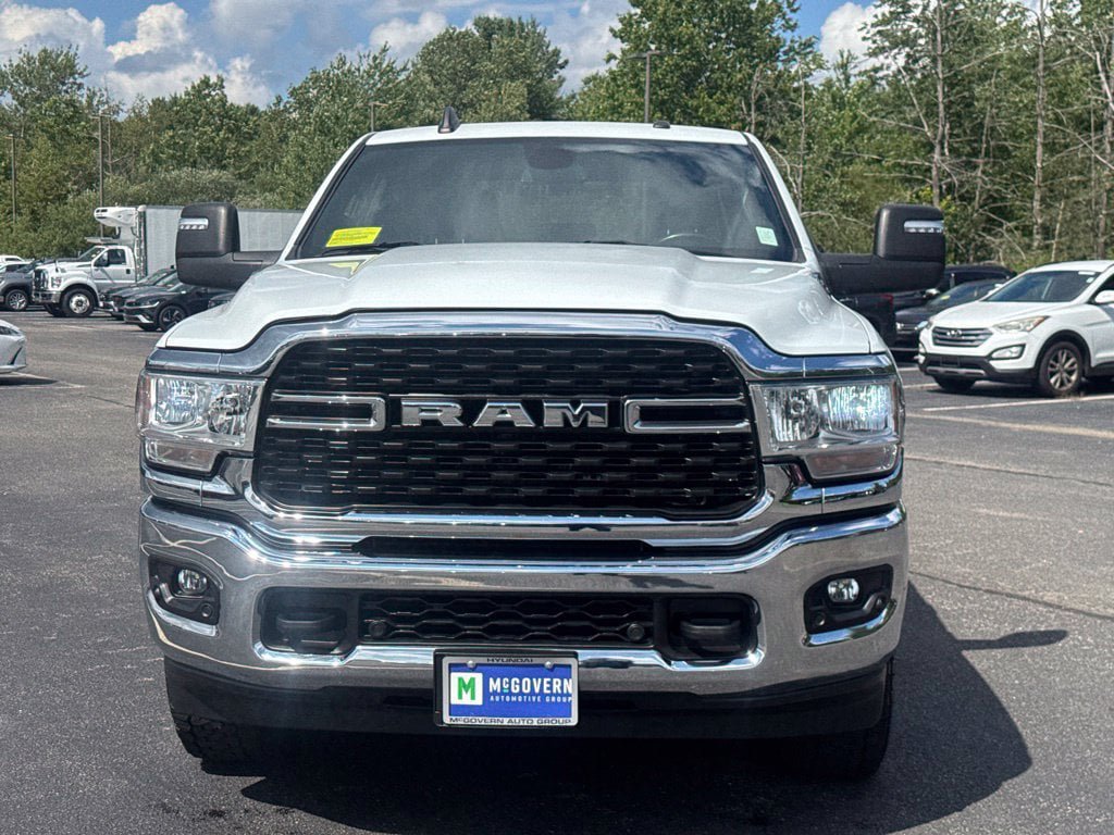 Used 2024 RAM 2500 Big Horn AWD/4WD image 2