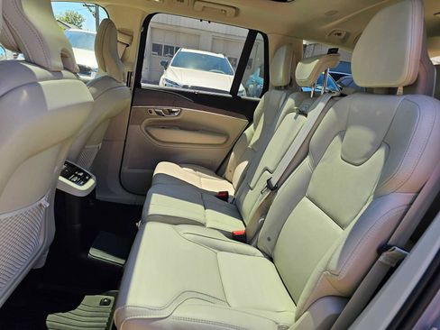 Certified 2025 Volvo XC90 T8 Ultra w/ Protection Package Premier AWD/4WD image 19