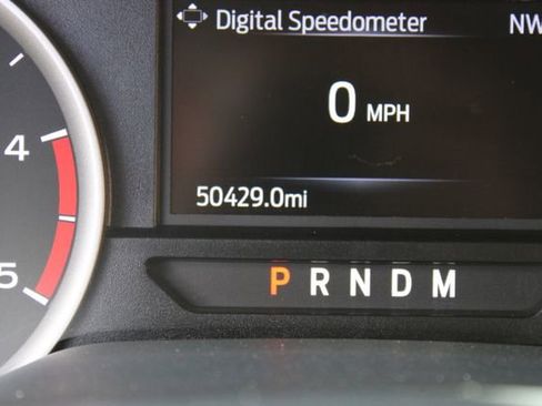 Used 2022 Ford F450 XLT w/ FX4 Off-Road Package image 25