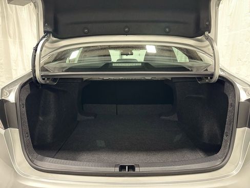 Used 2025 Toyota Corolla SE image 47