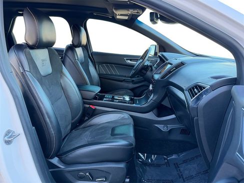 Used 2019 Ford Edge ST w/ Equipment Group 401A image 18