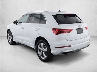 Used 2019 Audi Q3 2.0T Premium w/ Convenience Package video 5
