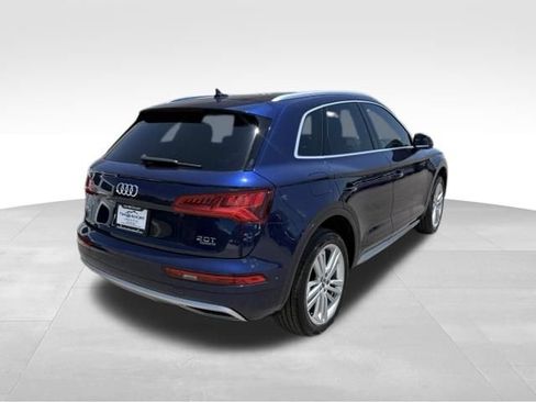 Used 2018 Audi Q5 2.0T Premium Plus w/ Premium Plus Package AWD/4WD image 2
