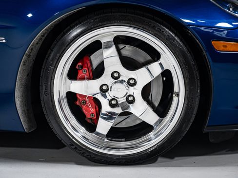 Used 2007 Chevrolet Corvette Z06 w/ Preferred Equipment Group image 13