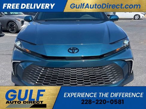Used 2026 Toyota Camry SE w/ Convenience Package FWD image 2