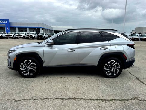 Used 2025 Hyundai Tucson Limited image 10