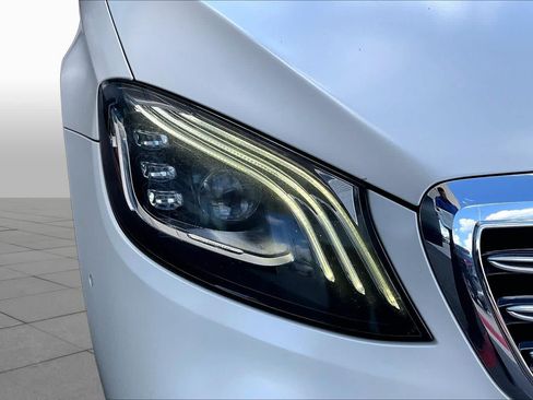 Used 2020 Mercedes-Benz S 560 Sedan image 27