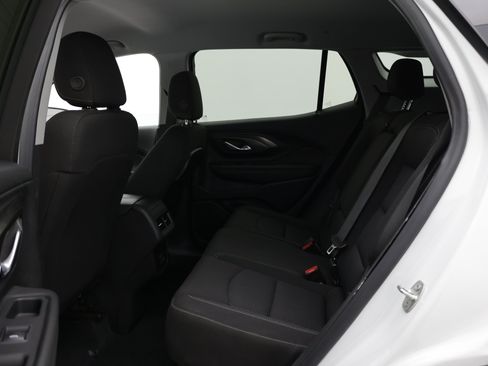 Used 2024 GMC Terrain SLE w/ Driver Convenience Package FWD image 32