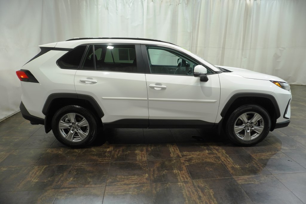 Certified 2023 Toyota RAV4 XLE w/ Convenience Package AWD/4WD image 5
