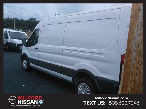 Used 2023 Ford E-Transit Medium Roof RWD image 2