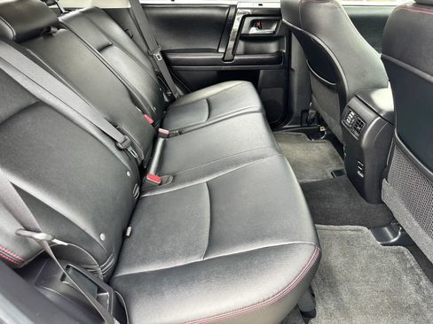 Used 2016 Toyota 4Runner Trail Premium AWD/4WD image 18