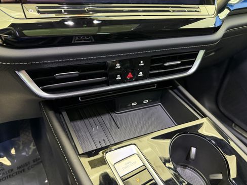 Used 2026 Volkswagen Atlas SE w/ Panoramic Sunroof Package FWD image 20
