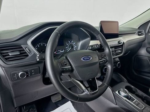 Used 2022 Ford Escape SE w/ Convenience Package image 9