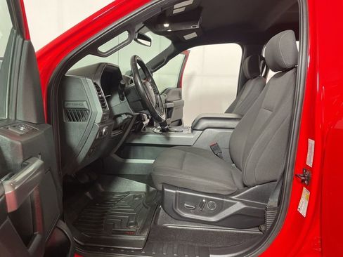 Used 2018 Ford F150 XLT w/ Equipment Group 302A Luxury image 9