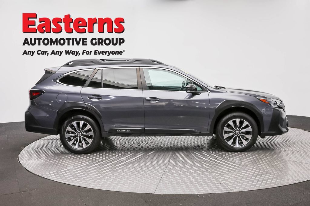 Used 2023 Subaru Outback Limited AWD/4WD image 4