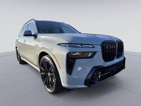 New 2026 BMW X7 xDrive40i w/ M Sport Package image 3