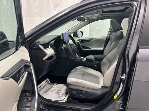 Used 2025 Toyota RAV4 XLE Premium w/ Weather Package image 10