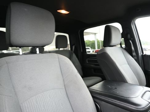 Used 2024 RAM 3500 Big Horn AWD/4WD image 30