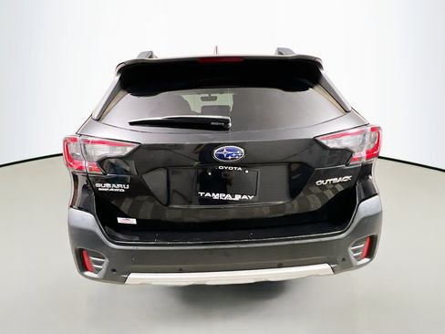 Used 2021 Subaru Outback Limited image 6