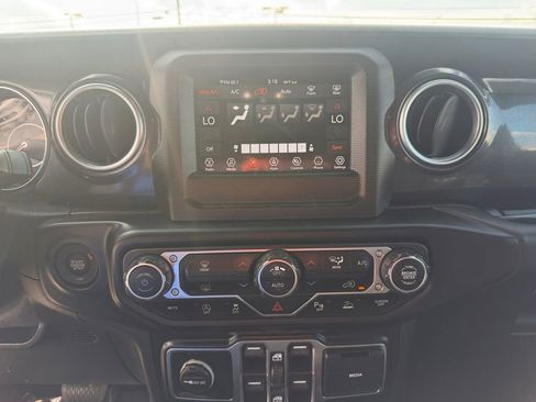 Used 2021 Jeep Wrangler Unlimited Sahara image 20