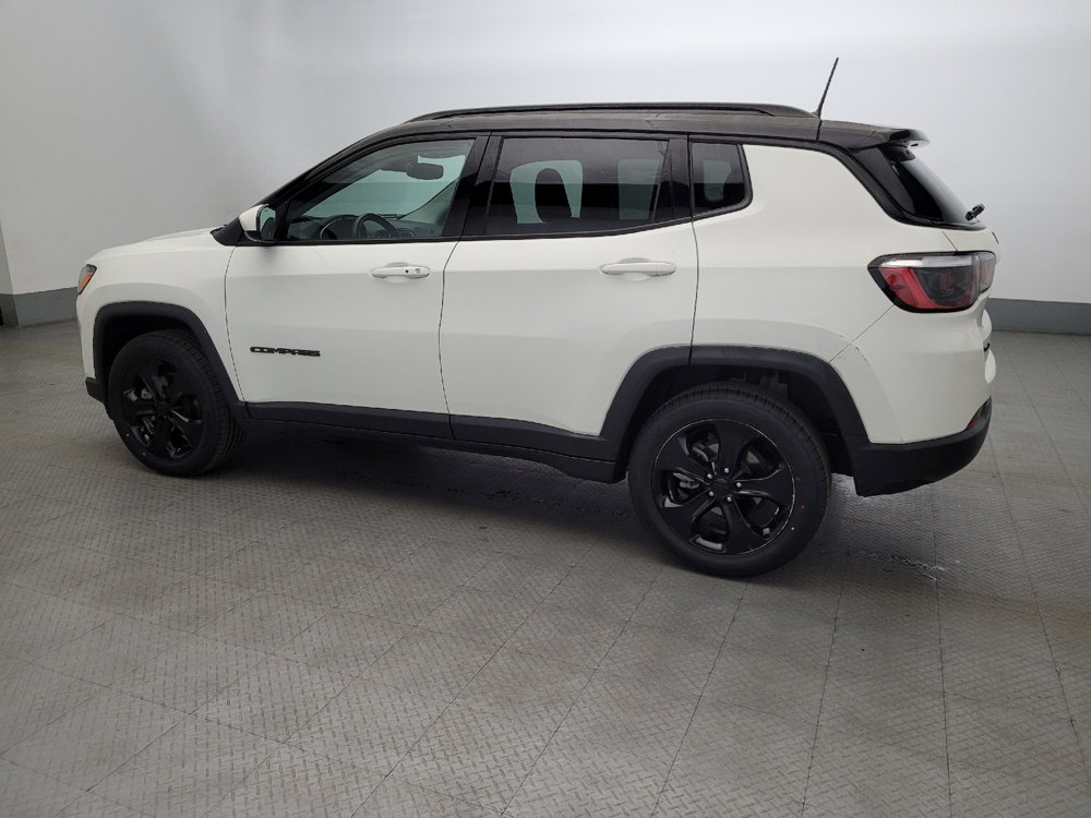 Used 2021 Jeep Compass Latitude AWD/4WD image 3