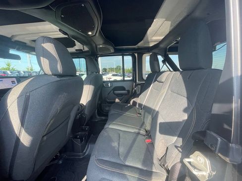 Used 2024 Jeep Wrangler Unlimited Sport AWD/4WD image 25