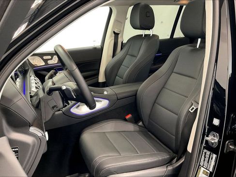 Used 2026 Mercedes-Benz GLS 450 4MATIC image 7