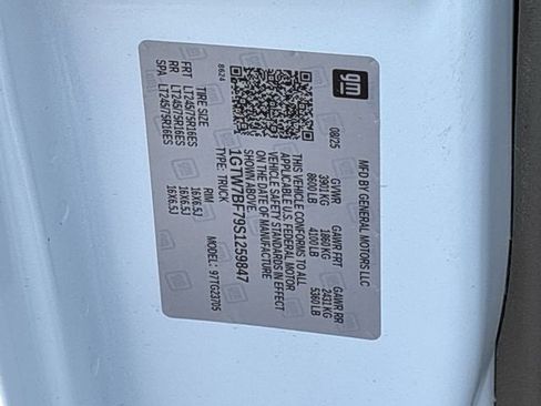 New 2025 GMC Savana 2500 Work Van w/ Driver Convenience Package image 24