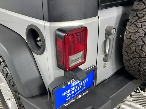 Used 2008 Jeep Wrangler X AWD/4WD image 15