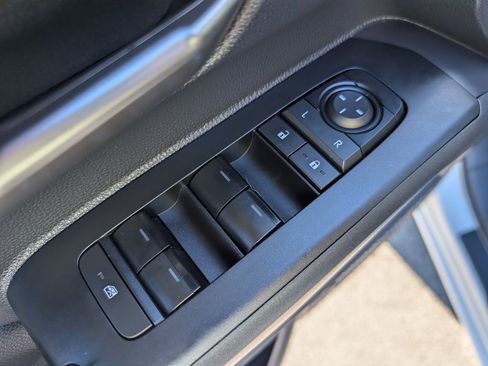 Used 2024 Toyota Tacoma TRD Off-Road image 15