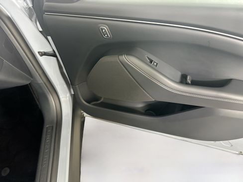 Used 2024 Ford Mustang Mach-E Select image 31