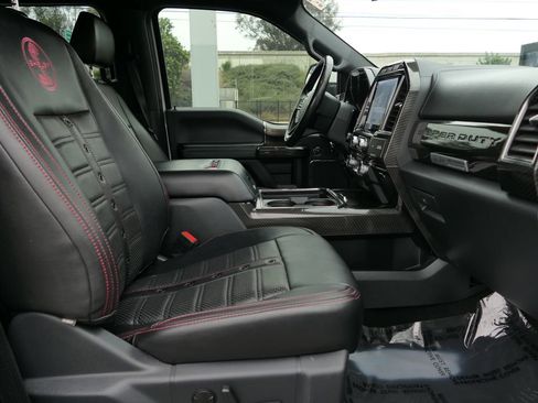 Used 2022 Ford F250 Lariat w/ Lariat Ultimate Package AWD/4WD image 34