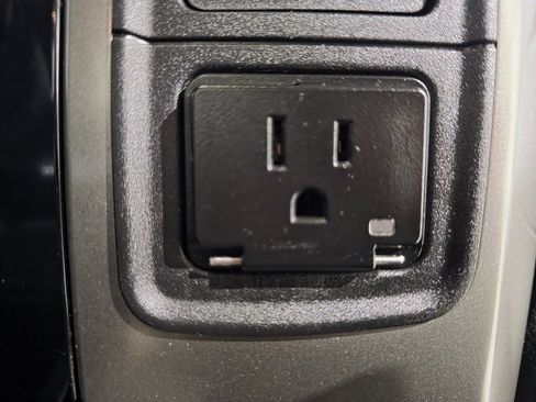 Used 2017 RAM 1500 Sport image 42