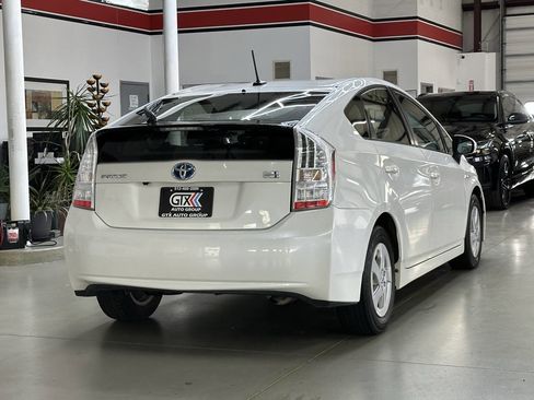Used 2010 Toyota Prius image 2