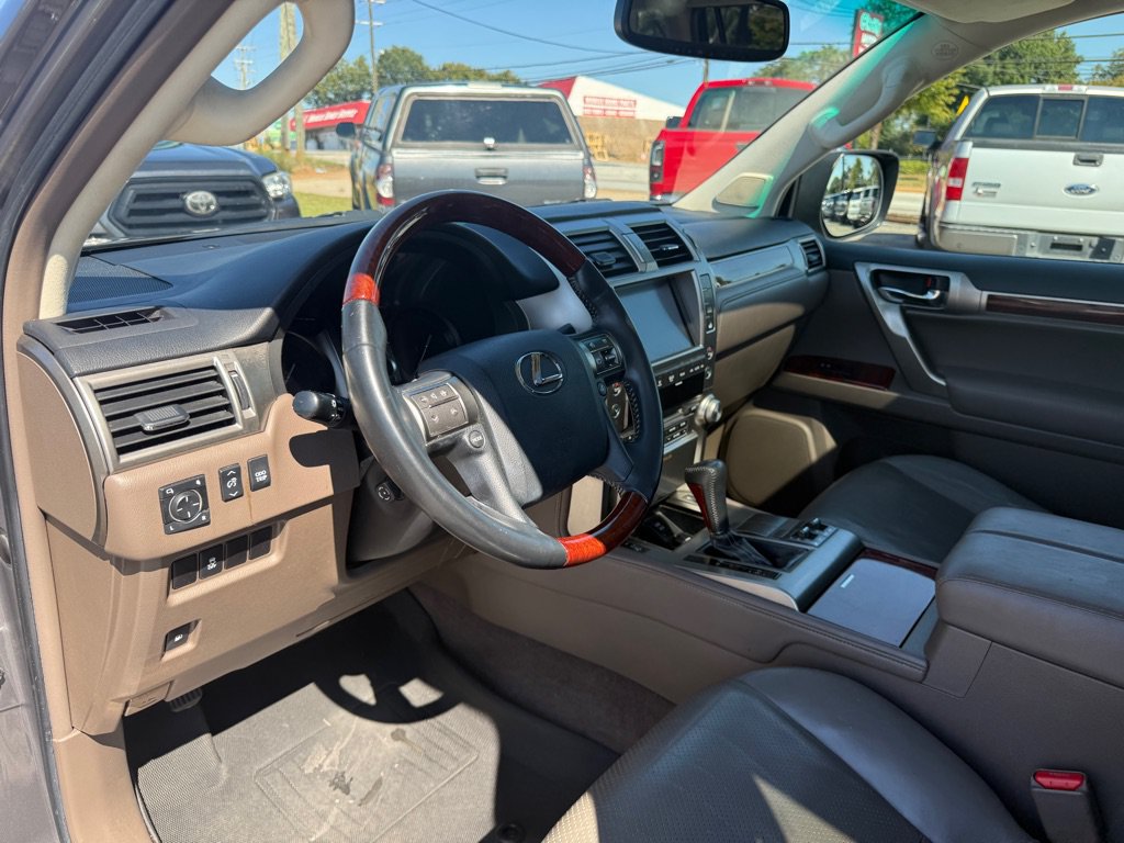 Used 2013 Lexus GX 460 w/ Comfort Plus Pkg AWD/4WD image 10