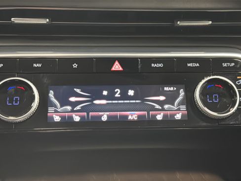 Used 2024 Genesis GV80 2.5T w/ Prestige Package AWD/4WD image 18