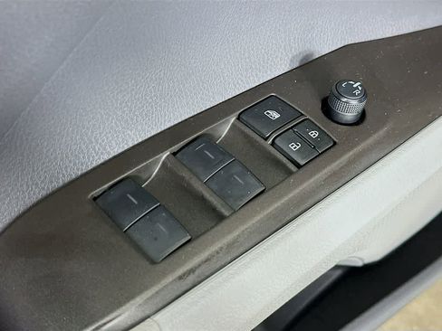 Used 2024 Toyota Camry LE image 28