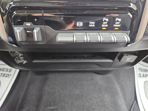 Used 2024 RAM 2500 Laramie image 34