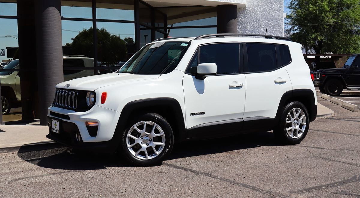 Used 2021 Jeep Renegade Latitude w/ Convenience Group FWD image 3