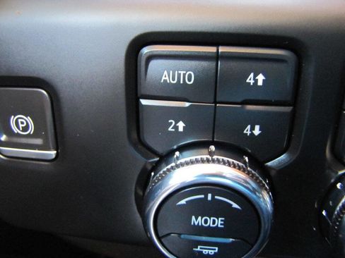 Used 2023 GMC Sierra 1500 AT4 w/ Technology Package image 47