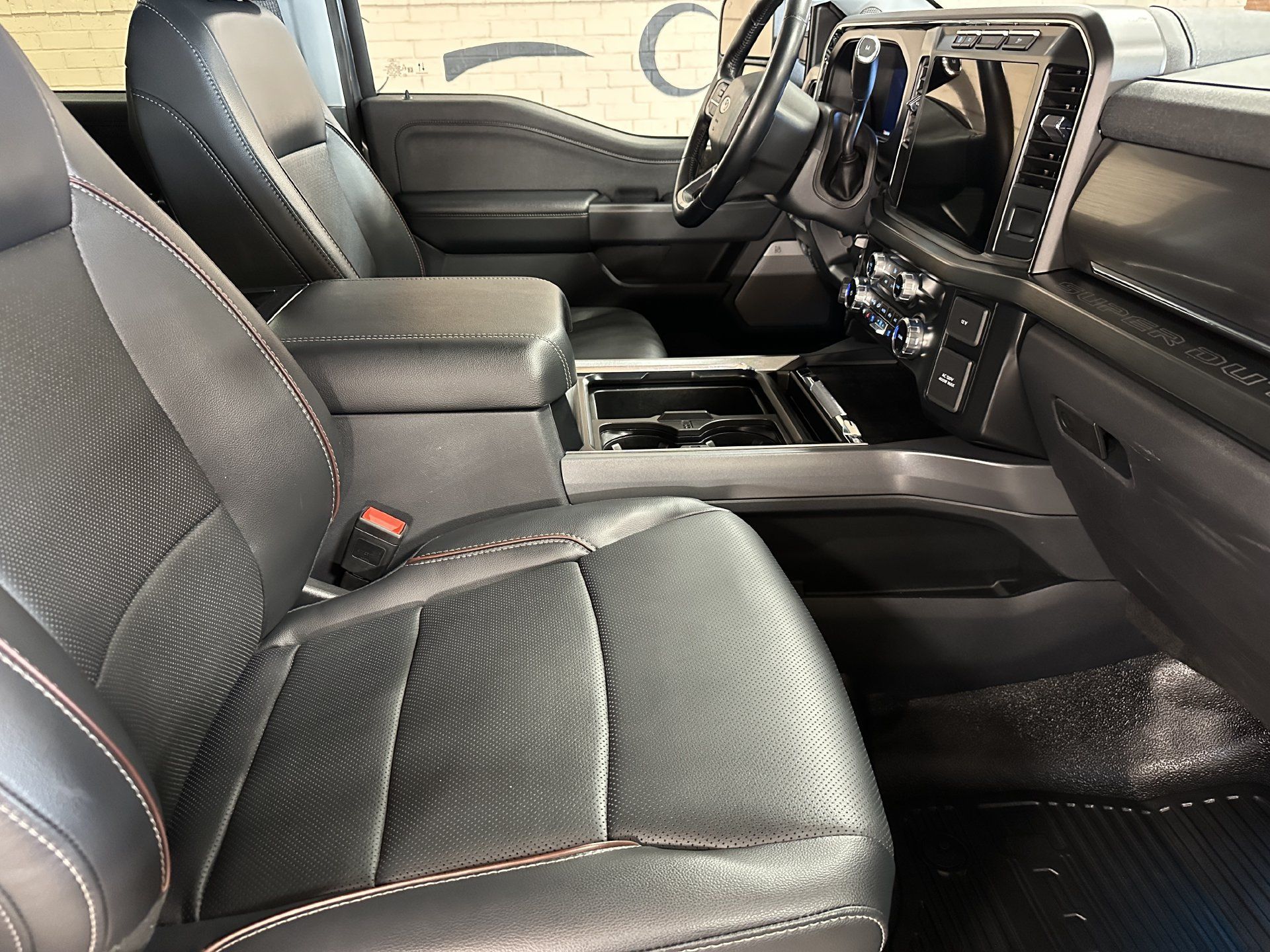 Used 2024 Ford F350 Lariat AWD/4WD image 18