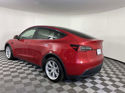 Used 2023 Tesla Model Y Long Range AWD/4WD image 3