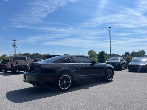 Used 2008 Ford Mustang GT RWD image 27