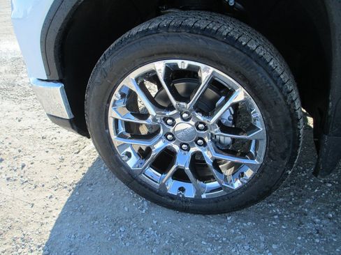 New 2026 GMC Sierra 1500 SLT w/ SLT Premium Plus Package image 12