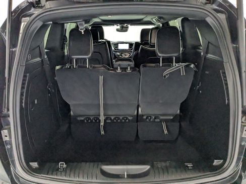 Certified 2023 Chrysler Pacifica Limited FWD image 25