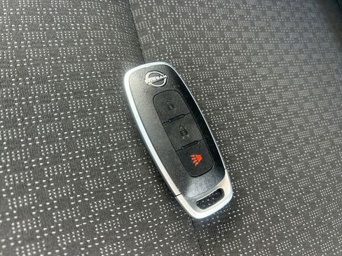 Used 2025 Nissan Kicks S AWD/4WD image 35